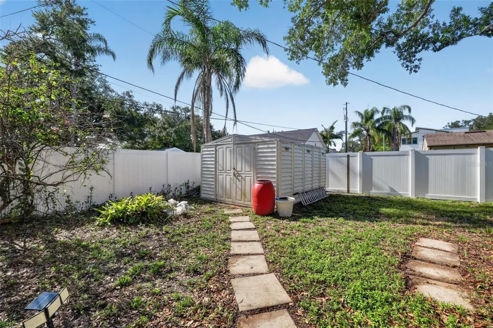4204 S RENELLIE DRIVE Tampa, FL 33611