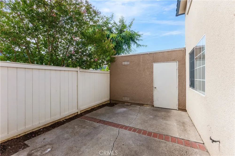 19111 Hamlin Reseda, CA 91335