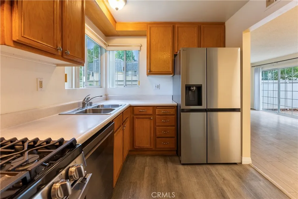 19111 Hamlin Reseda, CA 91335