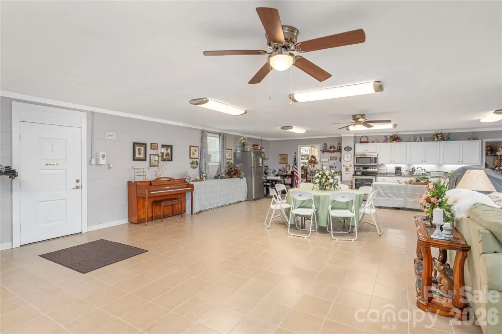 702 Love Joy Road Canton, NC 28716