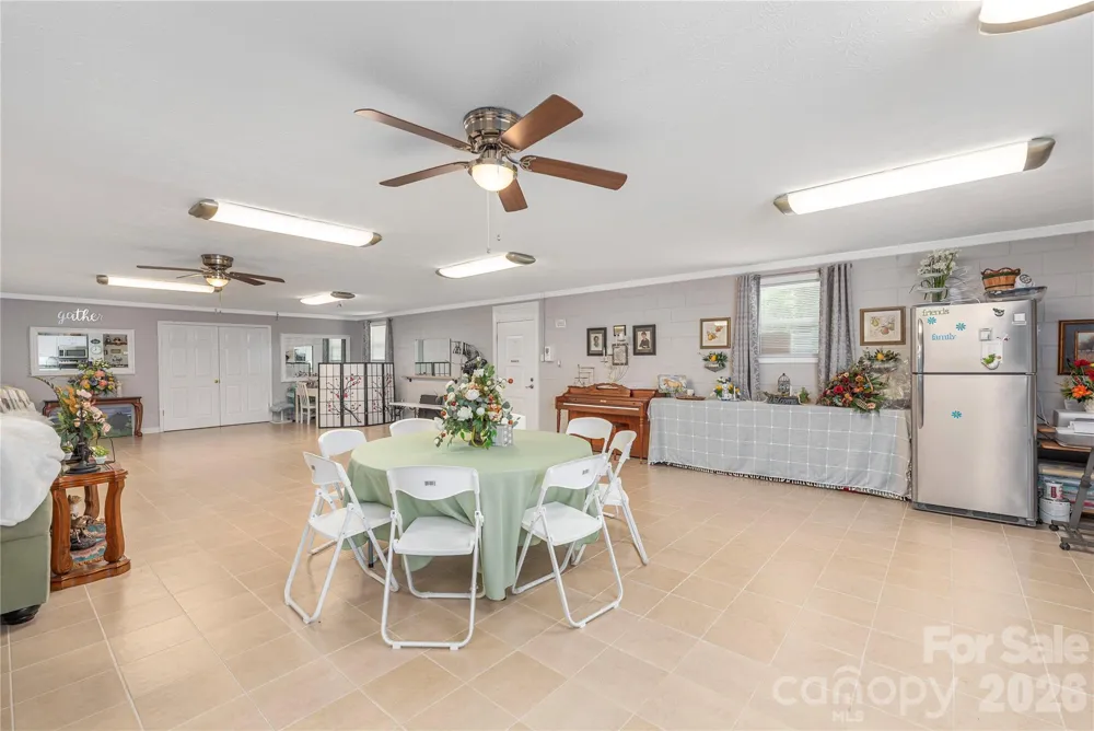 702 Love Joy Road Canton, NC 28716