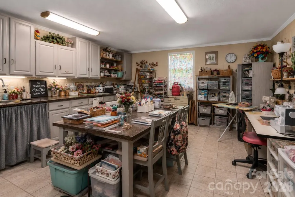 702 Love Joy Road Canton, NC 28716