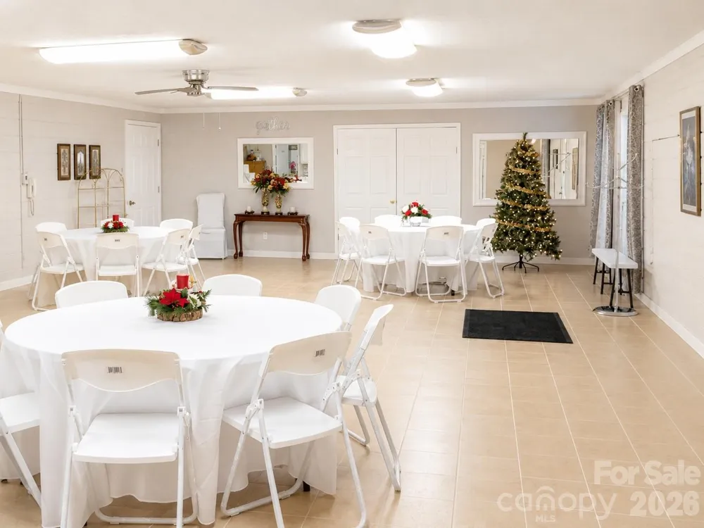 702 Love Joy Road Canton, NC 28716