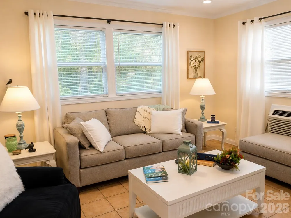 702 Love Joy Road Canton, NC 28716