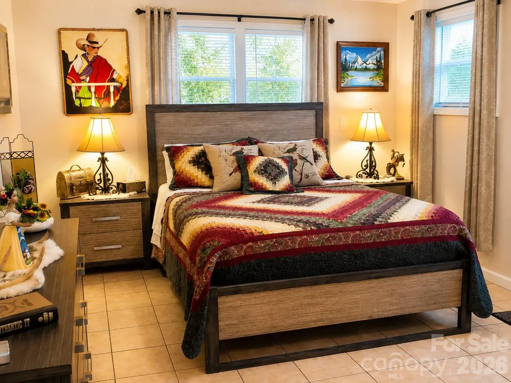 702 Love Joy Road Canton, NC 28716