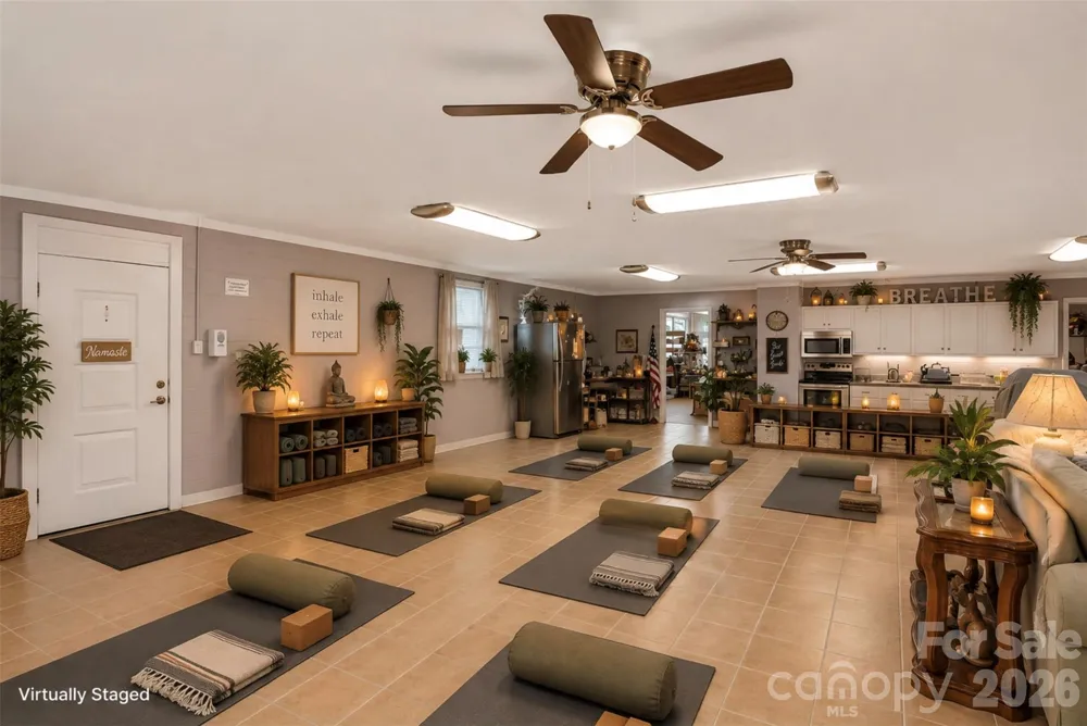 702 Love Joy Road Canton, NC 28716