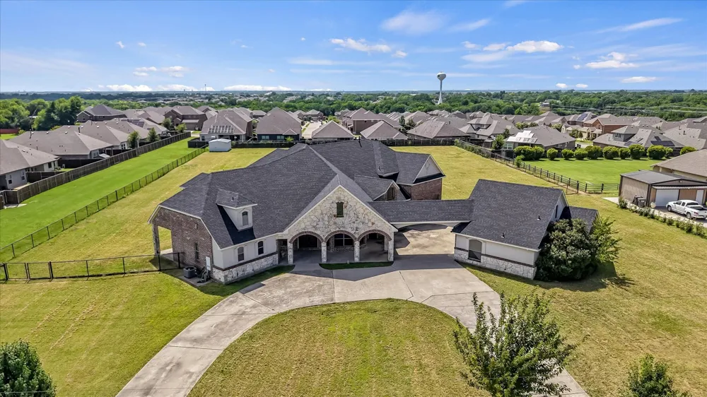 9770 County Road 483 Lavon, TX 75166