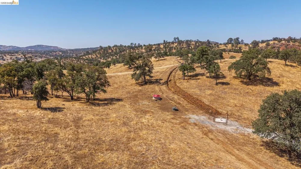 240 Abeto/Cavaleiri Ranch Rd. La Grange, CA 95329