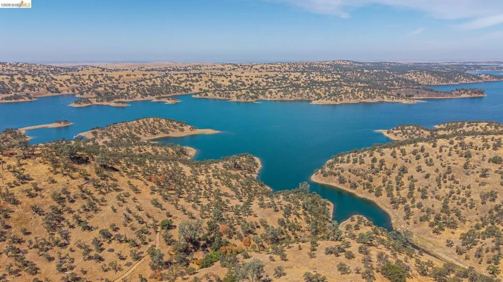 240 Abeto/Cavaleiri Ranch Rd. La Grange, CA 95329