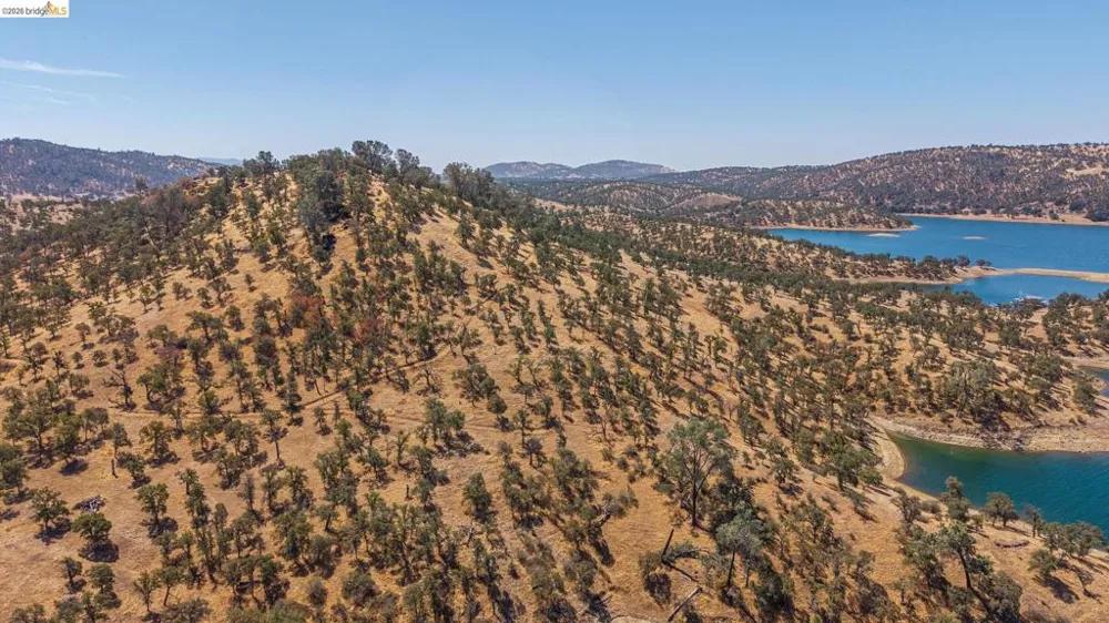 240 Abeto/Cavaleiri Ranch Rd. La Grange, CA 95329