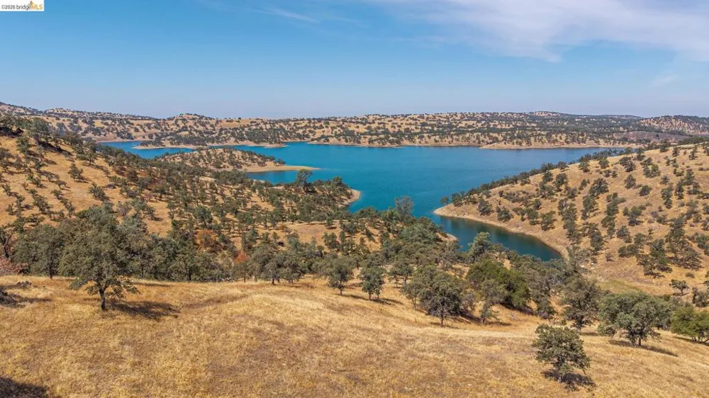 240 Abeto/Cavaleiri Ranch Rd. La Grange, CA 95329