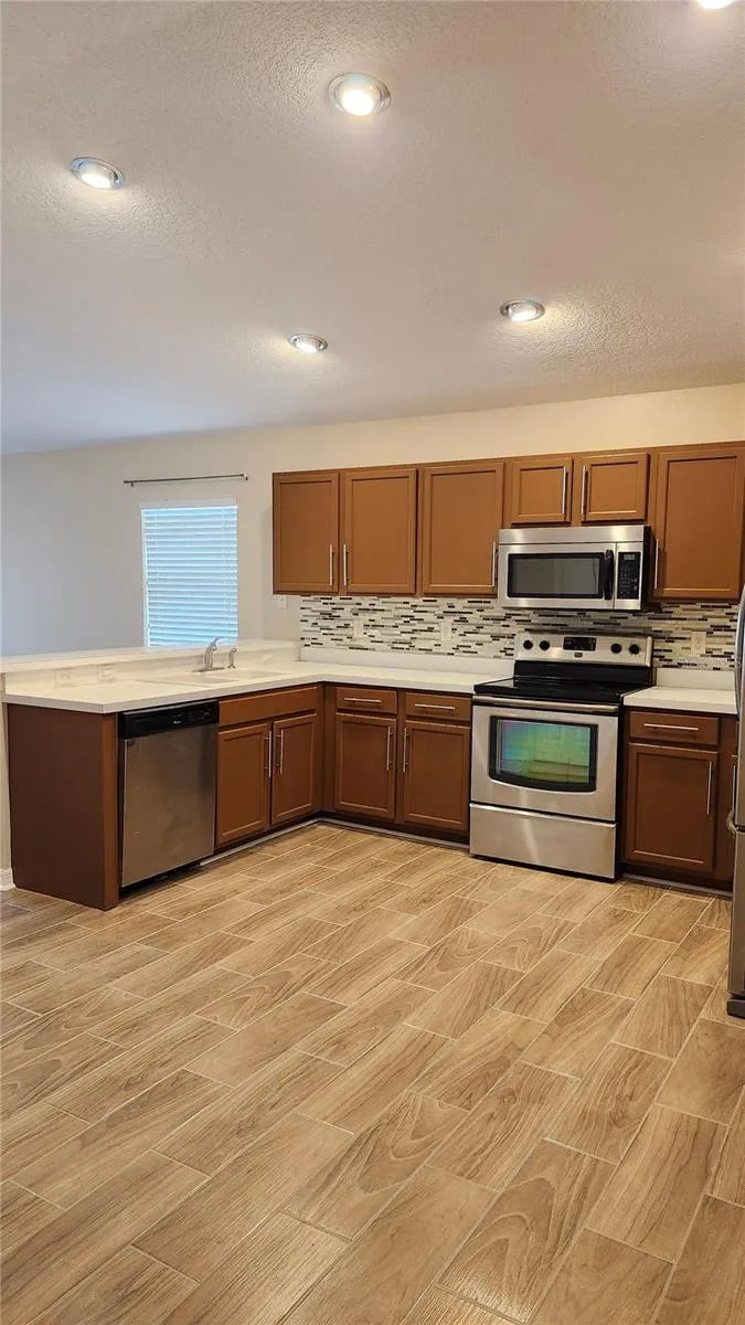 7955 CARRIAGE POINTE DRIVE Gibsonton, FL 33534