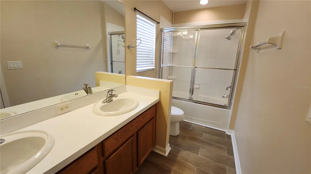 7955 CARRIAGE POINTE DRIVE Gibsonton, FL 33534