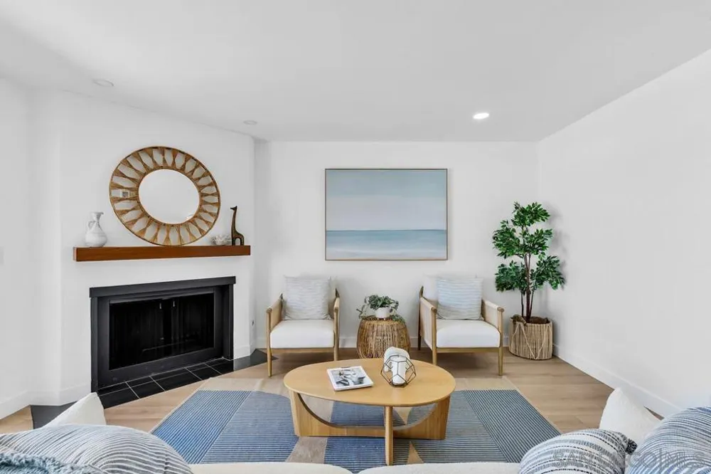 38 Antigua Court Coronado, CA 92118