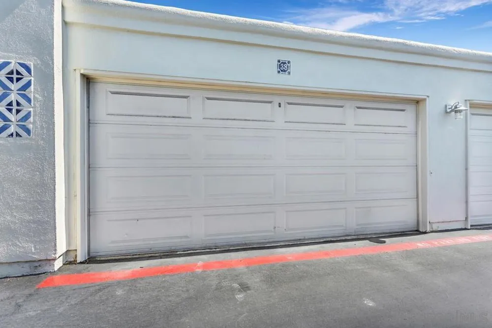 38 Antigua Court Coronado, CA 92118