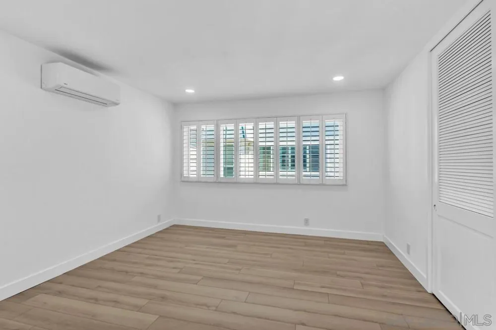 38 Antigua Court Coronado, CA 92118