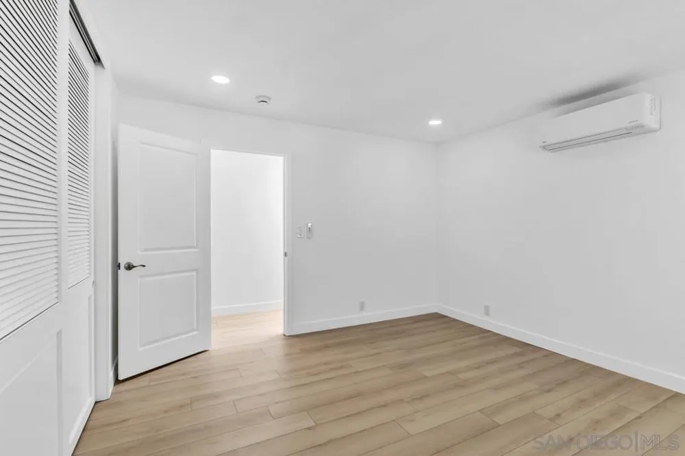 38 Antigua Court Coronado, CA 92118