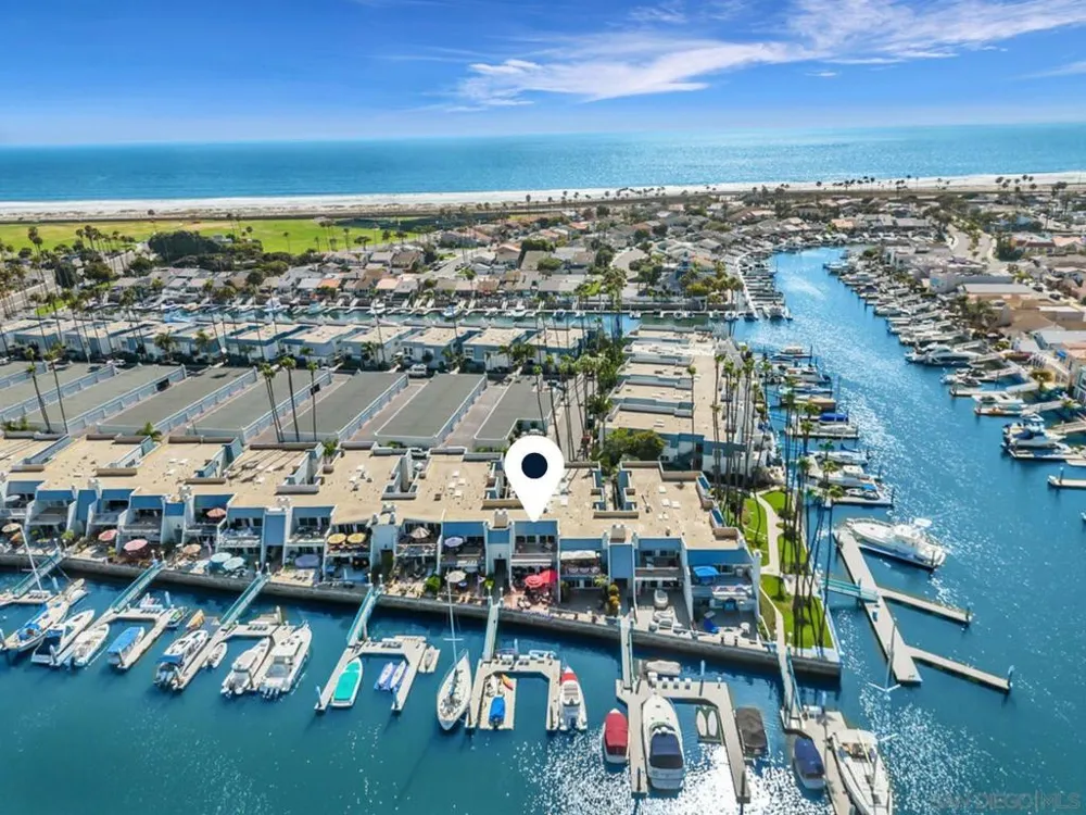38 Antigua Court Coronado, CA 92118