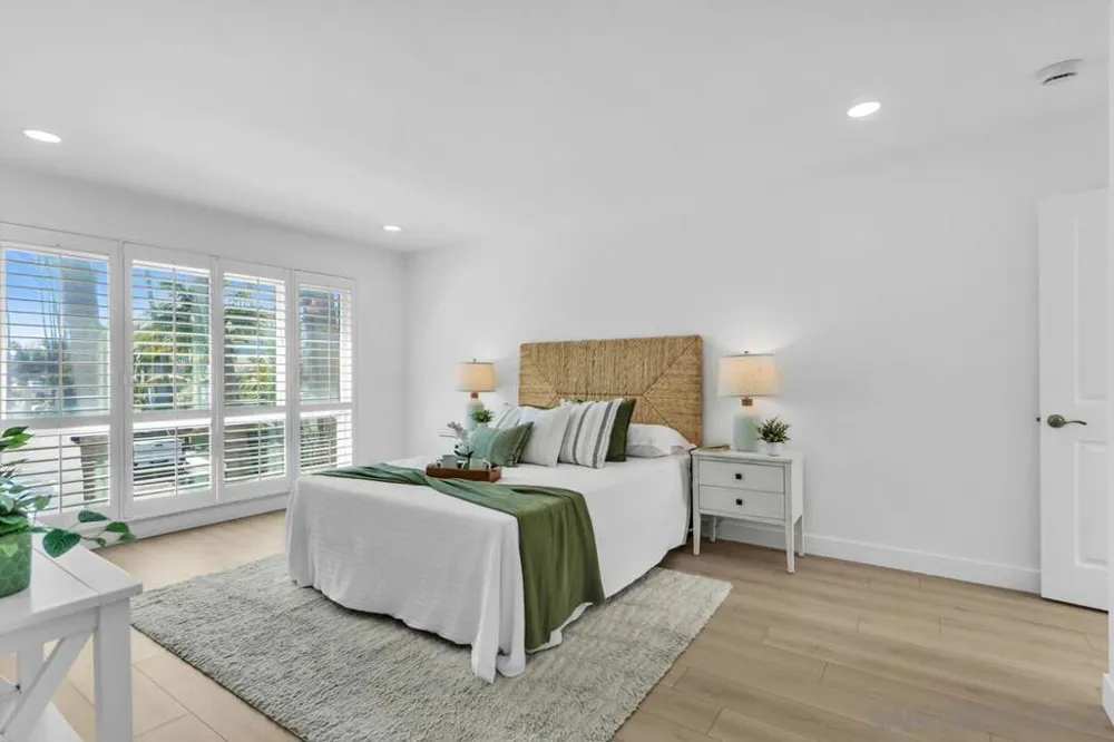 38 Antigua Court Coronado, CA 92118