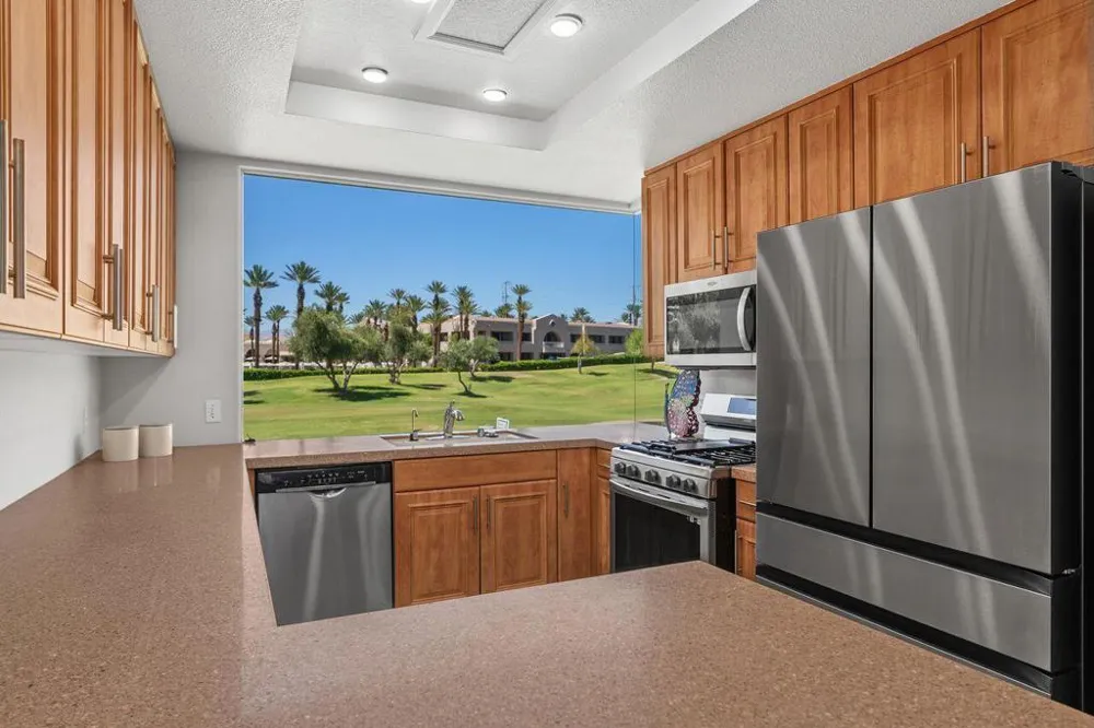48 Pebble Beach Drive Rancho Mirage, CA 92270