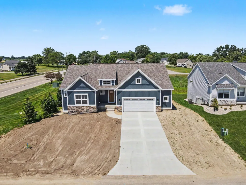 9585 Fields Drive ##1 Zeeland, MI 49464