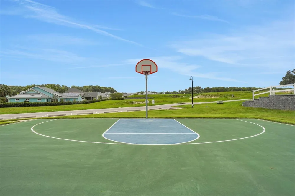 1038 FIESTA KEY CIRCLE Lady Lake, FL 32159