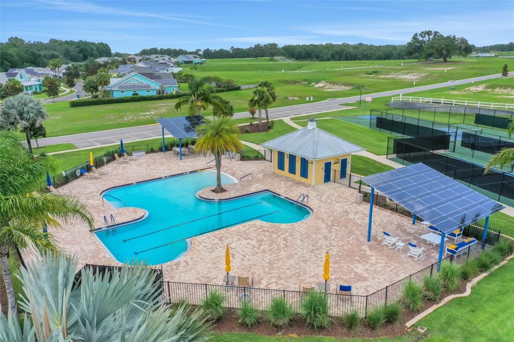 1038 FIESTA KEY CIRCLE Lady Lake, FL 32159