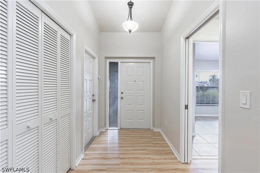 Regent Circle Fort Myers, FL 33966