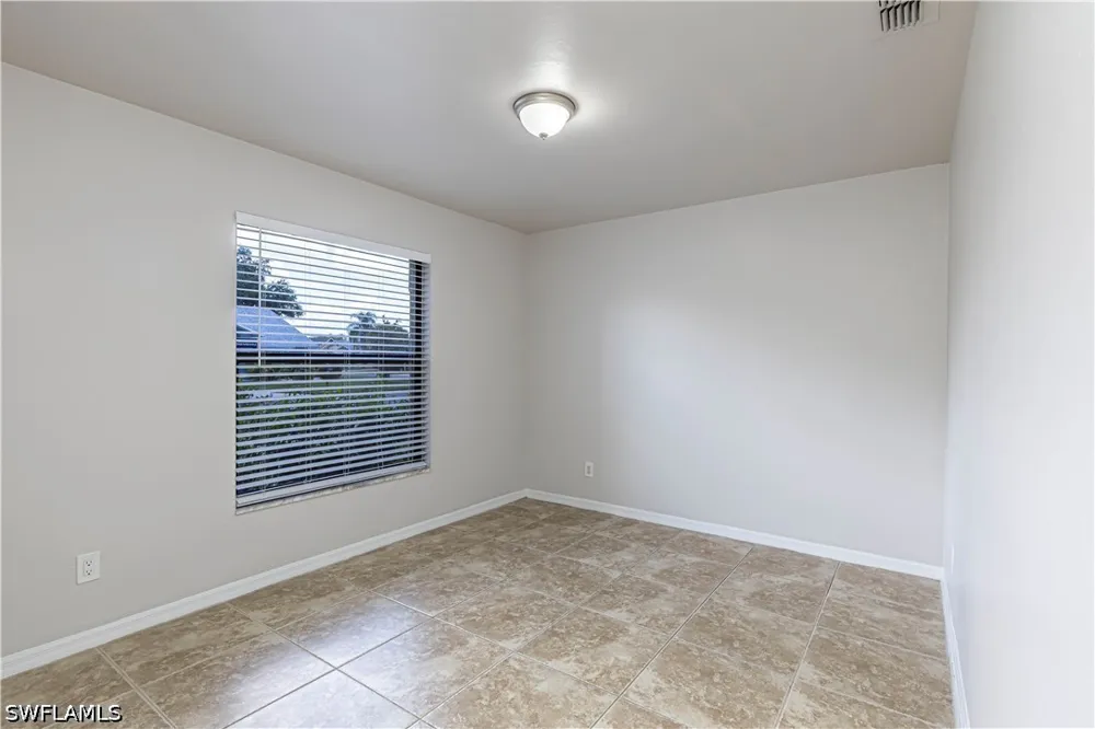 Regent Circle Fort Myers, FL 33966