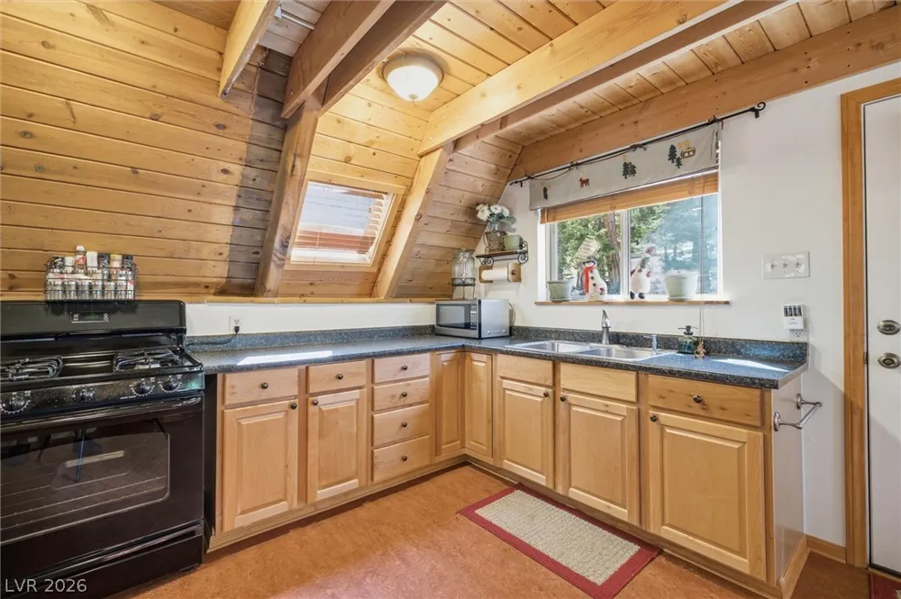 2121 S Via Mater Misercordia Street Mount Charleston, NV 89124