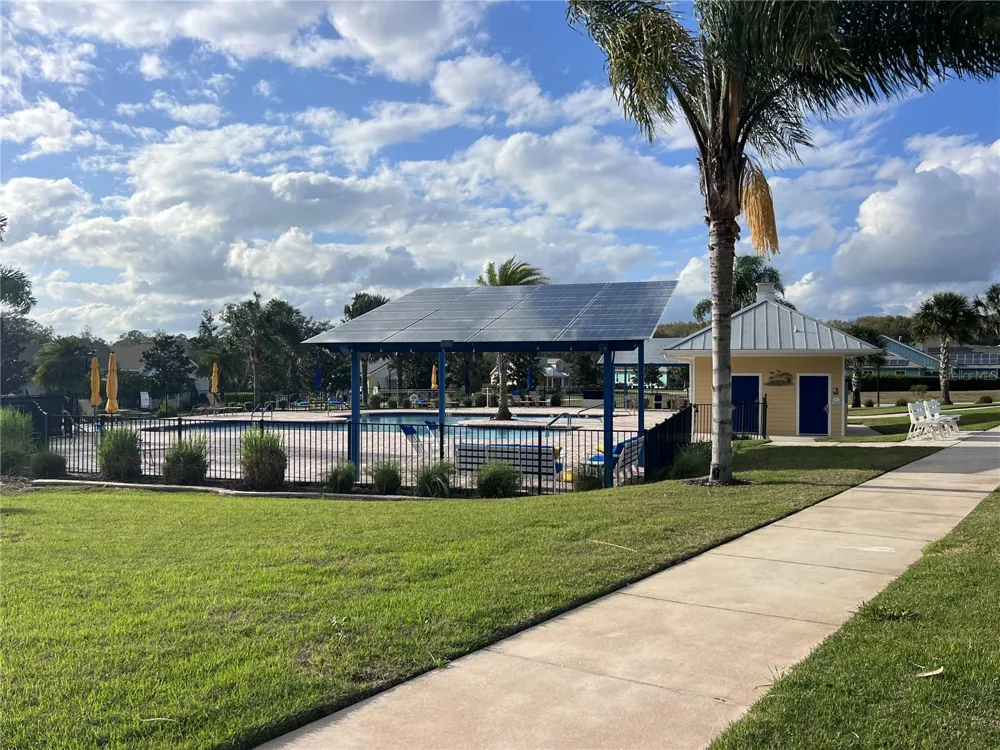 1035 FIESTA KEY CIRCLE Lady Lake, FL 32159