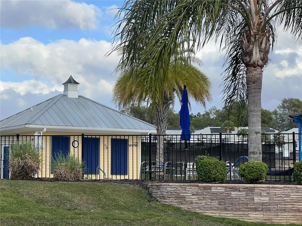 1035 FIESTA KEY CIRCLE Lady Lake, FL 32159