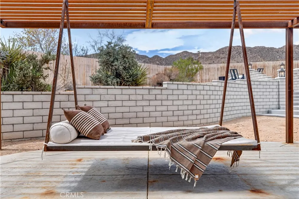 61755 Navajo Trail Joshua Tree, CA 92252