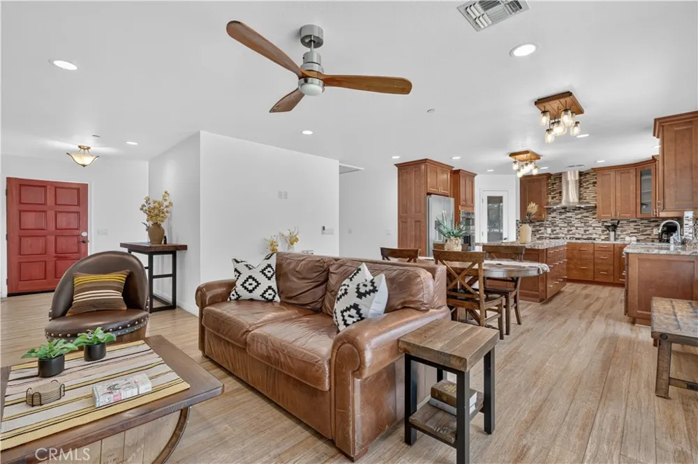 61755 Navajo Trail Joshua Tree, CA 92252