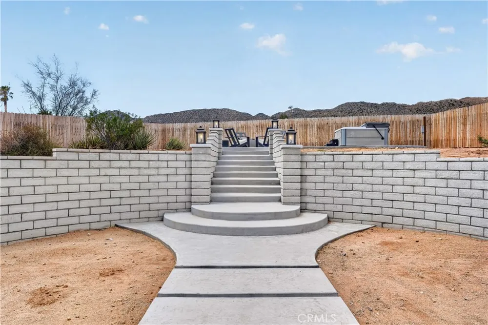 61755 Navajo Trail Joshua Tree, CA 92252