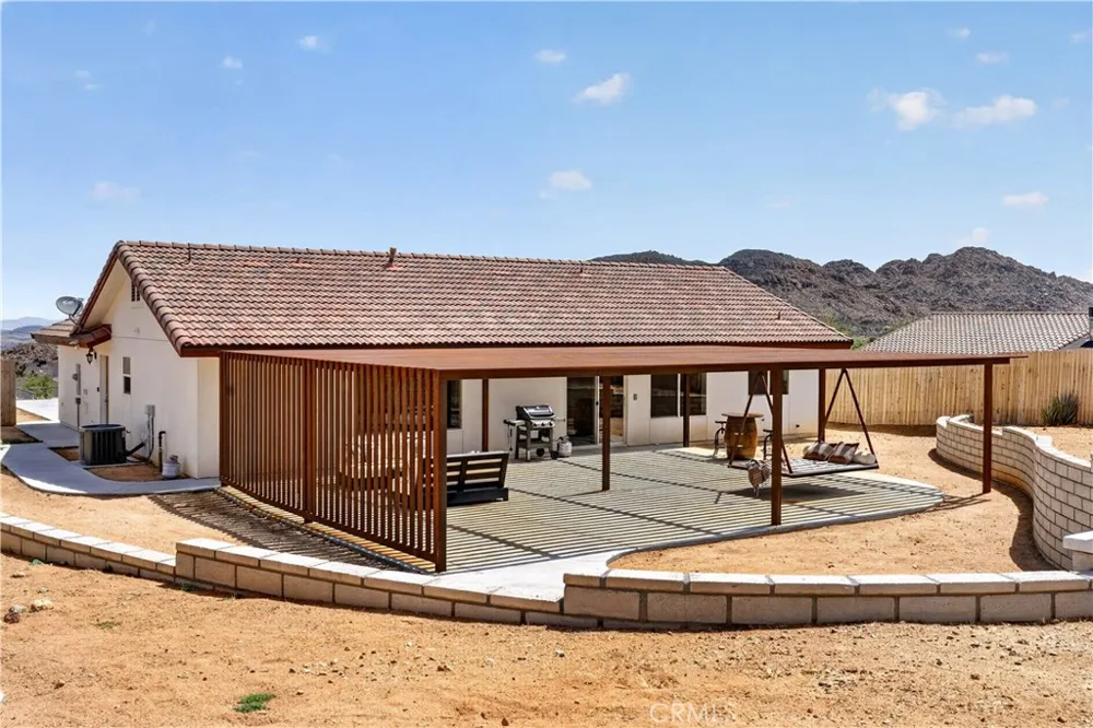 61755 Navajo Trail Joshua Tree, CA 92252