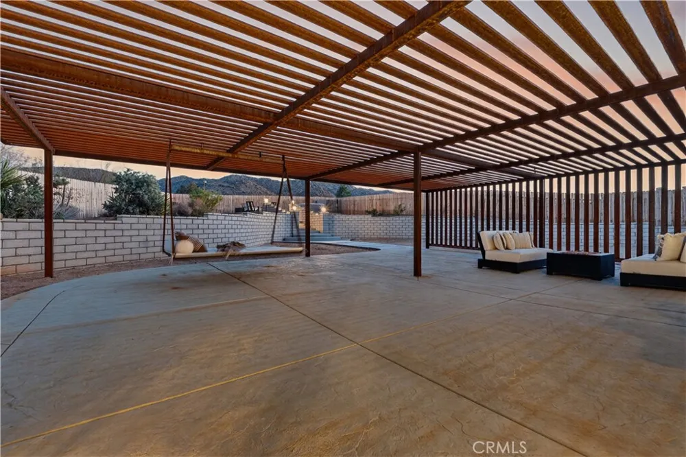 61755 Navajo Trail Joshua Tree, CA 92252