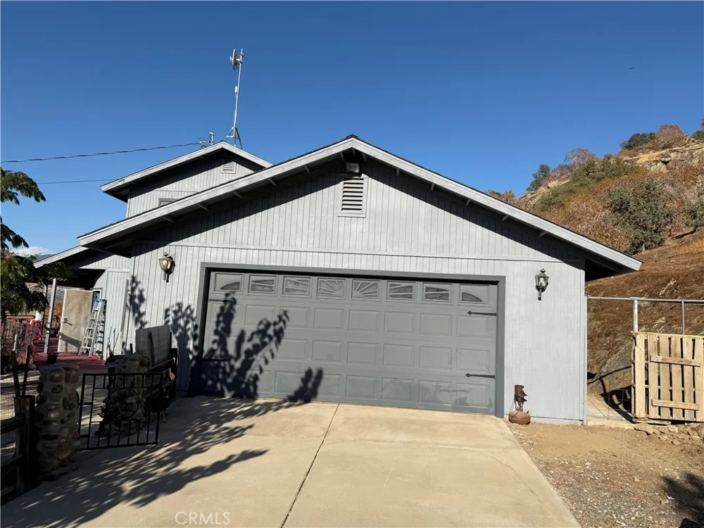 31669 Indian Reservation Road Porterville, CA 93257