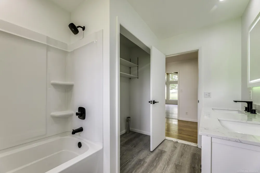 3100 Deckerville Road Marion Township, MI 48427