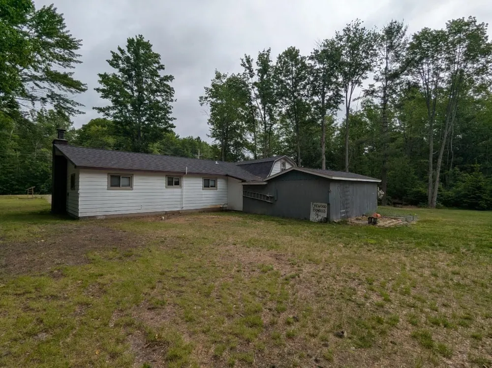 8331 Long Lake Road Plainfield Township, MI 48739