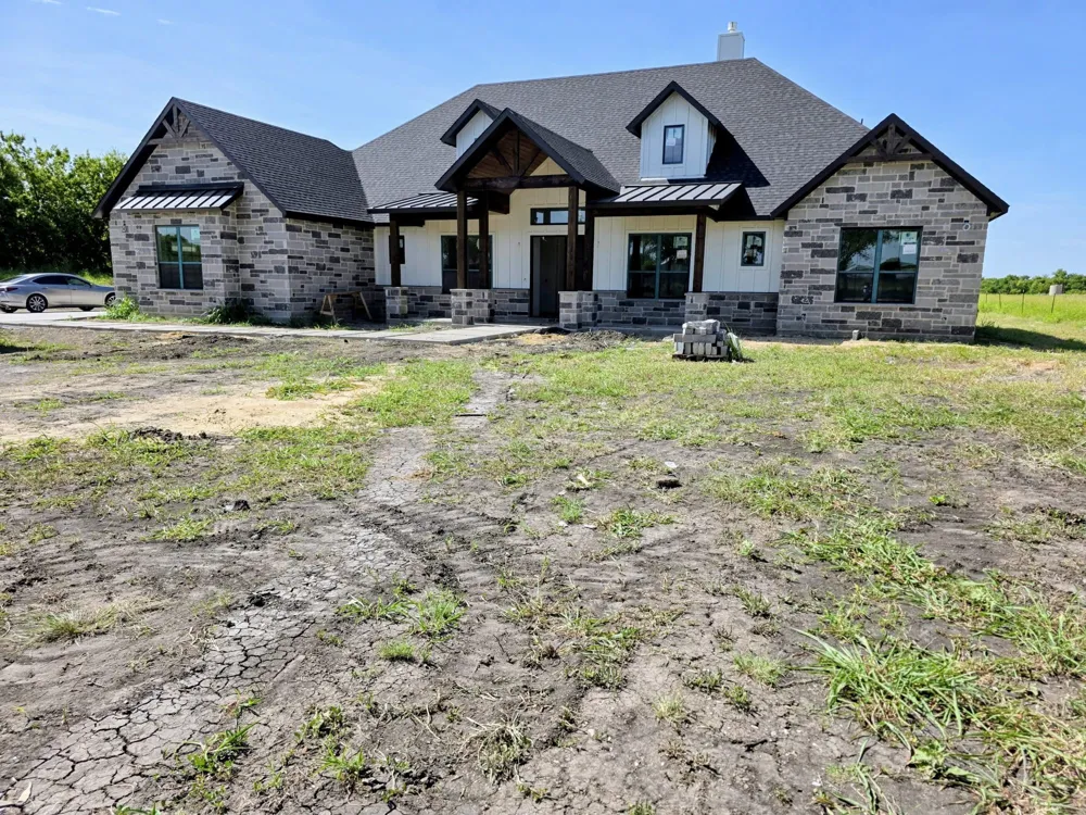 13601 Jackson Road Krum, TX 76249