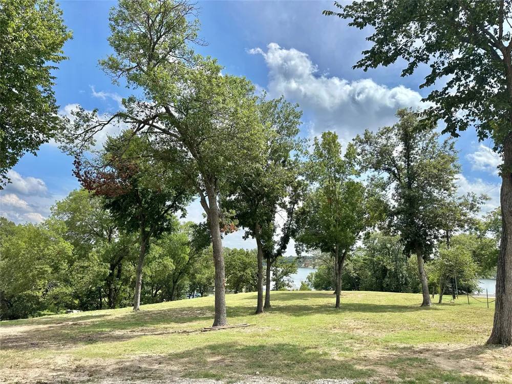 2 N Harrell Road Gainesville, TX 76240