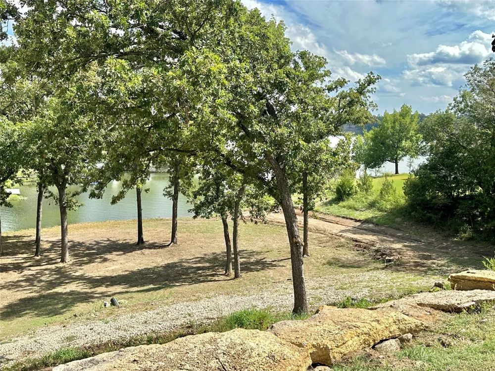 2 N Harrell Road Gainesville, TX 76240