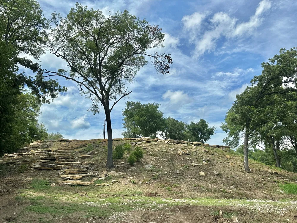 2 N Harrell Road Gainesville, TX 76240
