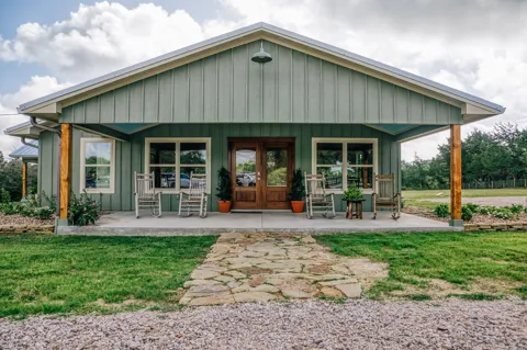 4601 Fm 390 E