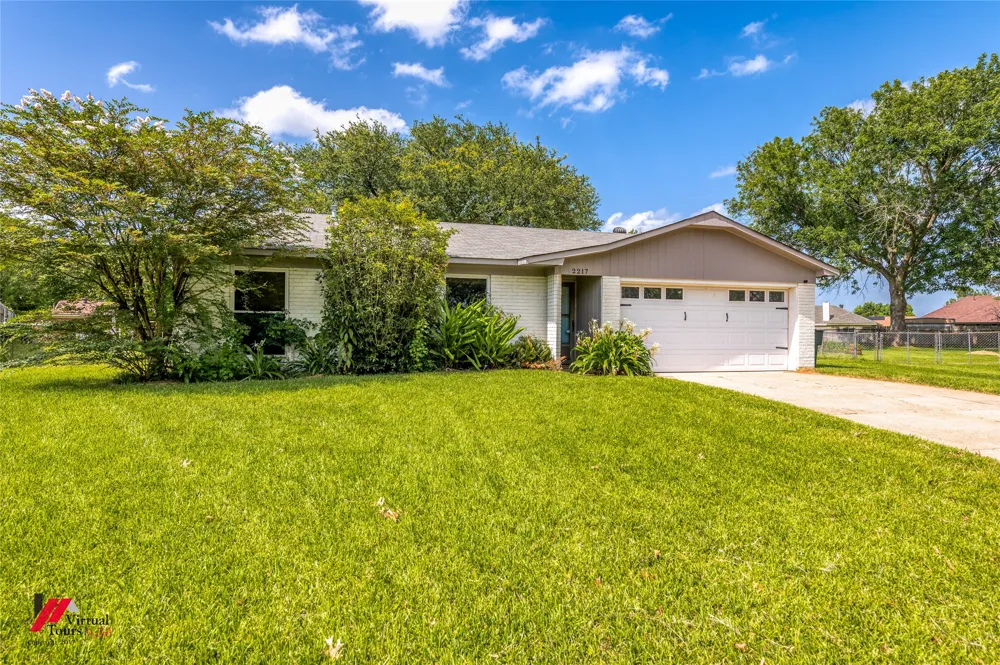2217 General York Bossier City, LA 71112