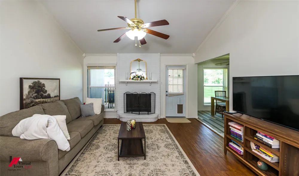 2217 General York Bossier City, LA 71112