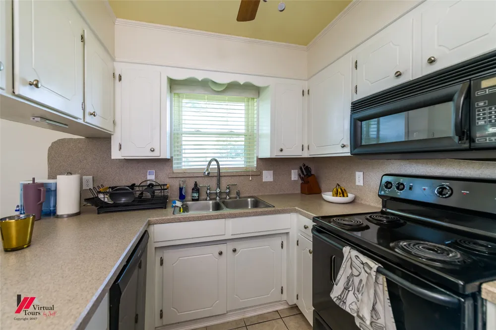 2217 General York Bossier City, LA 71112
