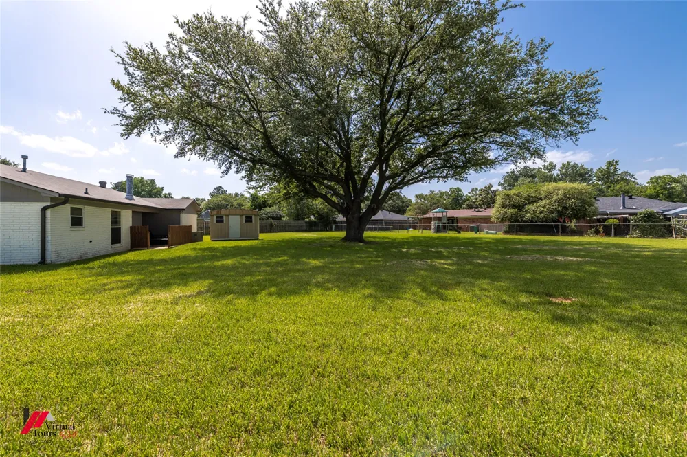 2217 General York Bossier City, LA 71112