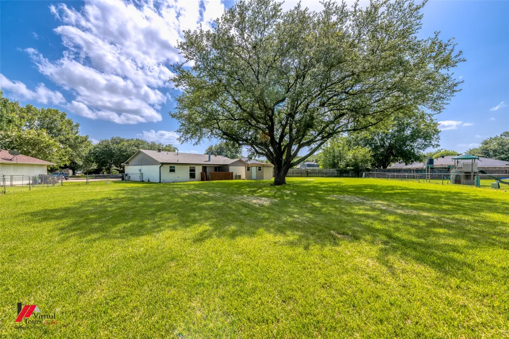 2217 General York Bossier City, LA 71112
